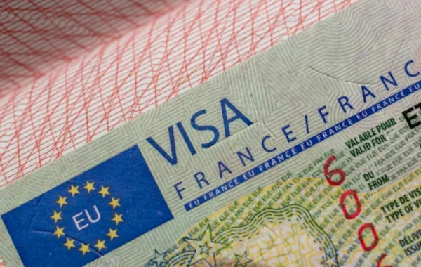 EU to Discuss Limiting Russian Citizens’ Visas to One Country