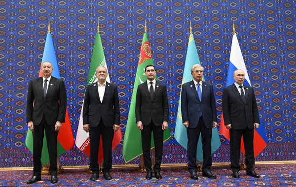 Azerbaijani Leader Addresses Expanded Meeting of Caspian Environmental Summit