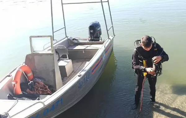 Boat Capsizes on Irtysh River in Kazakhstan, One Person Missing