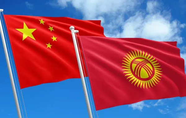 Chinese Premier Holds Talks with Kyrgyz Prime Minister