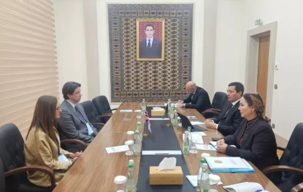 Turkmenistan, UK Forge New Paths in Education and Science