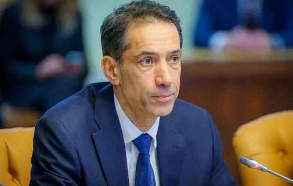 Azerbaijani Ambassador Departs Russian Foreign Ministry Building