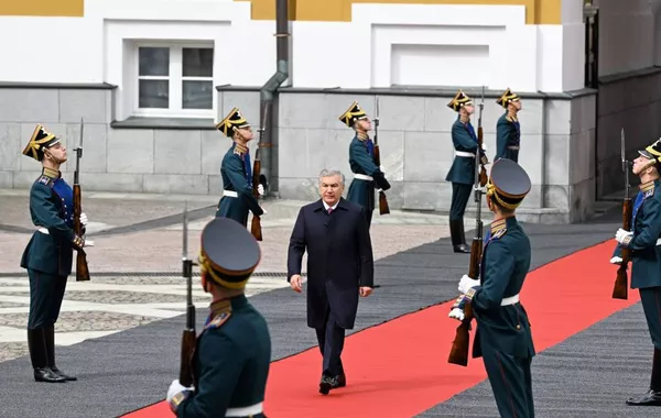 Uzbek President Takes Part in Ceremonies Commemorating 81st Victory Anniversary