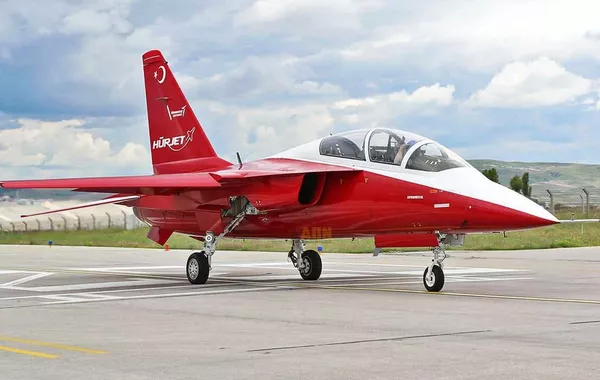 Türkiye Begins Development of Jet Trainer for Aircraft Carriers