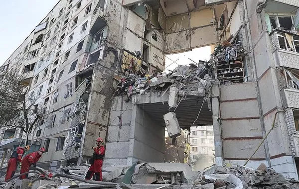 Russian Missiles and Bombs Devastate Ukraine’s Kharkiv