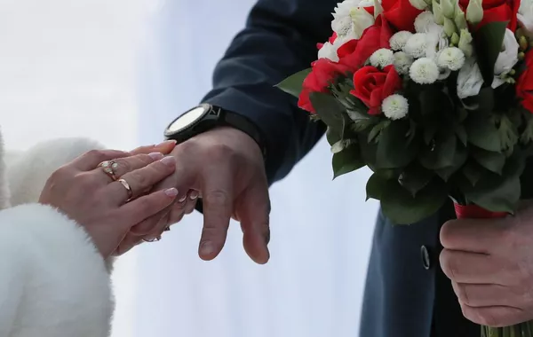 Russia Tightens Citizenship Rules, Targets Sham Marriages