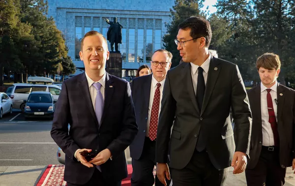 At Bishkek Business Forum, US Tries to Build Links as Visa Barriers Rise