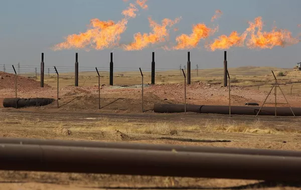 Iran Launches New Phase in Development of Western Oil Fields