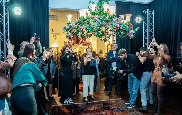 'Kharibulbul' Chandelier Unveiled in Baku
