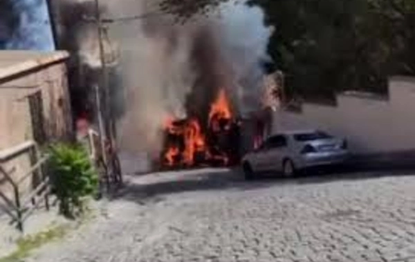 Truck Explodes Near Armenian Presidential Office in Yerevan