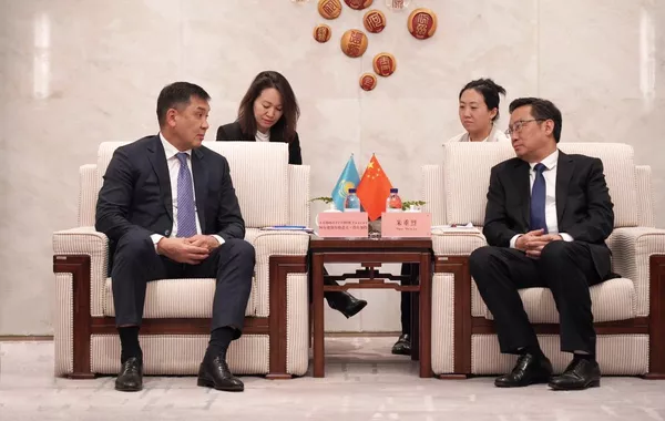 Kazakhstan, Turkmenistan, China Boost Transport Ties Under Belt and Road Initiative