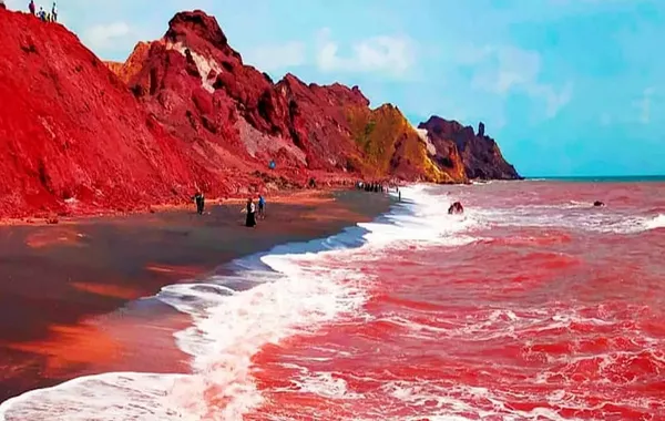 Red Shores of Iran’s Hormuz Island Stun Global Media - VIDEO