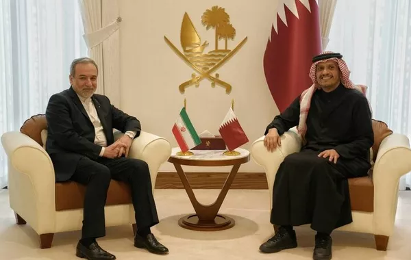 Iran, Qatar's FMs  Address Bilateral Relations and Key Global Issues