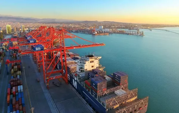 Türkiye's Exports Hit Record $390B in 2025
