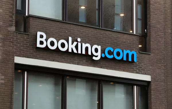 Russia Fines Booking 6 Million Rubles Over Alleged LGBT Propaganda