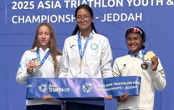 Kazakhstan Secures Podium Spots at Asia Triathlon in Jeddah