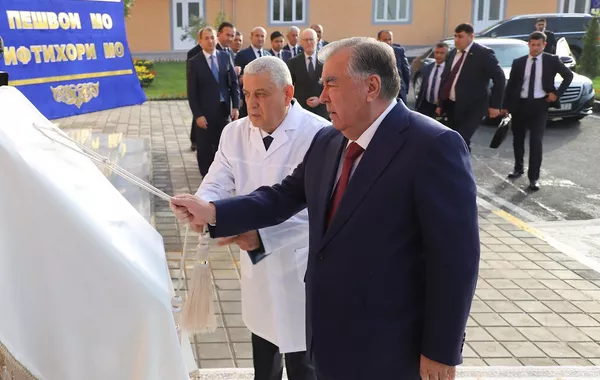 Tajik President Opens Cutting-Edge Pediatric Tuberculosis Hospital in Vahdat
