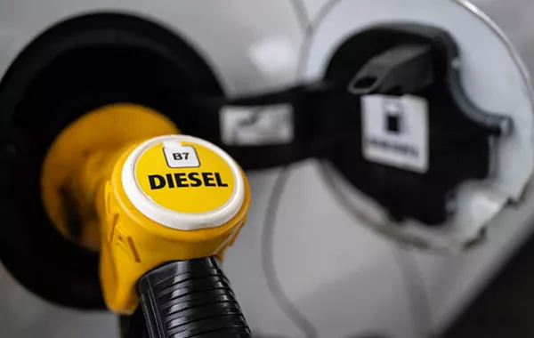Global Diesel Prices Surge as Gulf and Russian Supplies Tighten