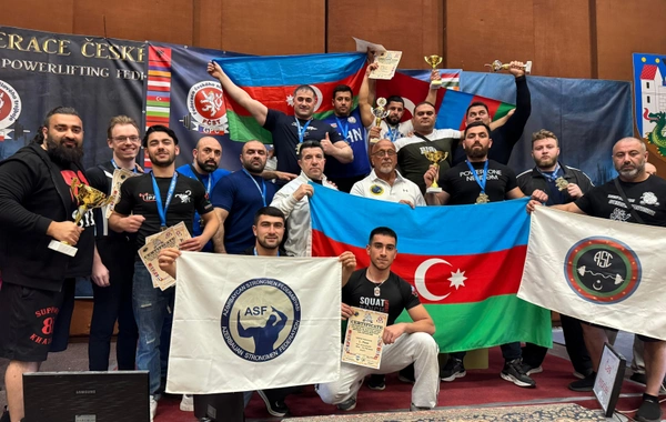 Azerbaijani Weightlifters Win 19 Medals at European Championship