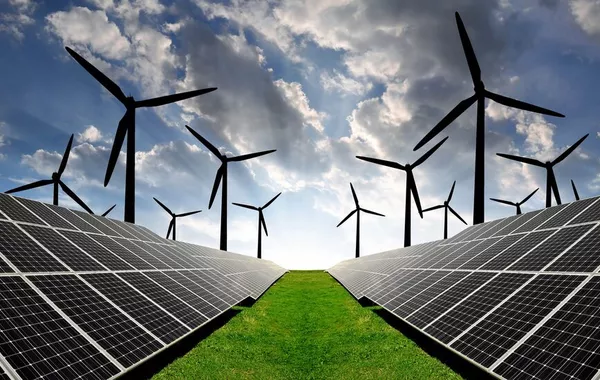 Uzbekistan Hits Historic High in Solar and Wind Power Generation