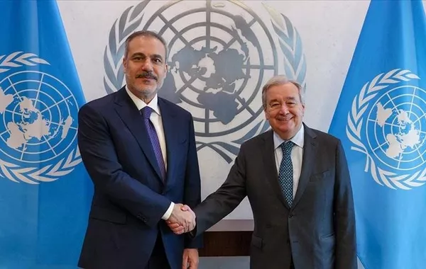 Turkish FM Meets with UN Chief in New York