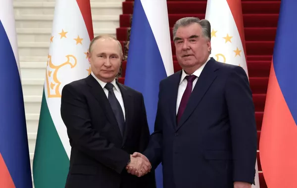 Russian Leader Sends Warm Independence Day Greetings to Tajikistan
