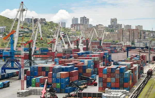 Russia Builds New Maritime Corridor to Challenge Western Trade Dominance