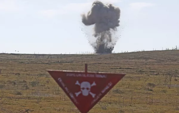 Two Azerbaijani Servicemen Injured in Landmine Blast in Kalbajar