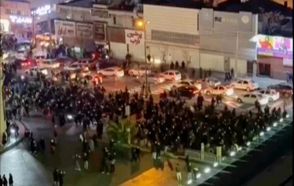 Iran Protests Escalate, Death Toll Climbs