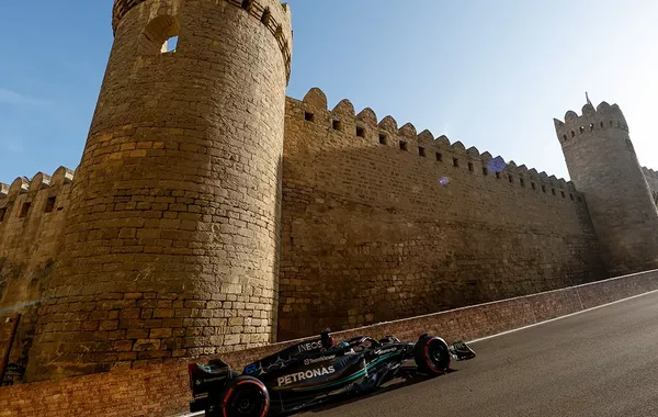 Formula 2 Action Underway as Azerbaijan Grand Prix Continues in Baku