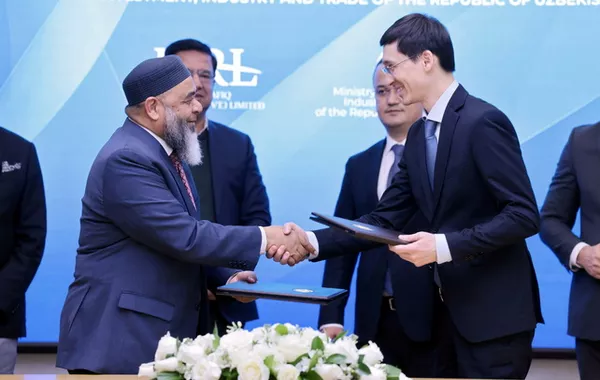 Uzbekistan, Pakistan Agree on Smart City, Mining Projects