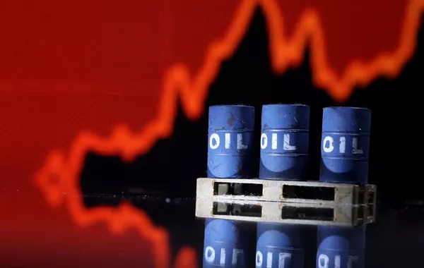 Oil Prices Surge as Iran Denies Negotiation Claims