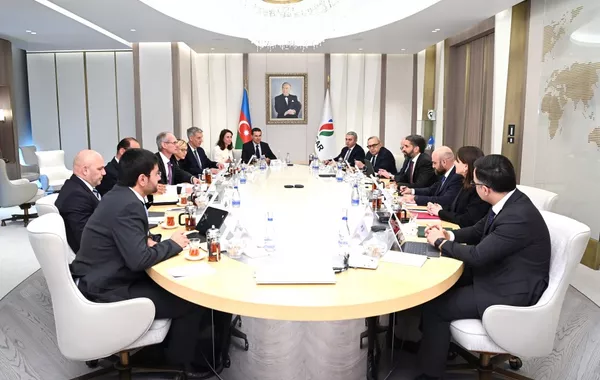 SOCAR, TotalEnergies Review Absheron Field Progress