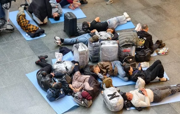Moscow Airport Chaos: Passengers Sleep on Floors Amid Flight Delays