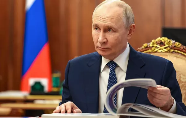 Russia Uses Espionage Playbook to Influence Elections