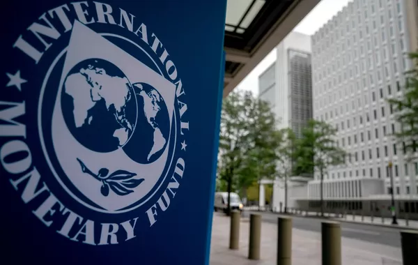 IMF Warns Iran War Clouds Global Economic Recovery