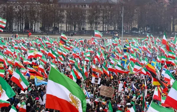 Exiled Prince Unveils Democratic Transition Plan for Iran