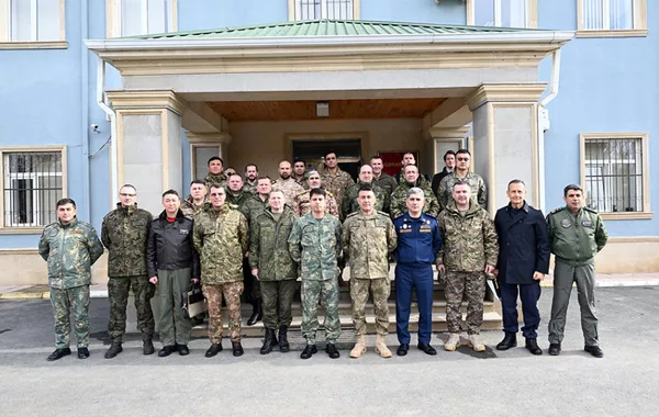 Military Attachés Visit Air Force Unit