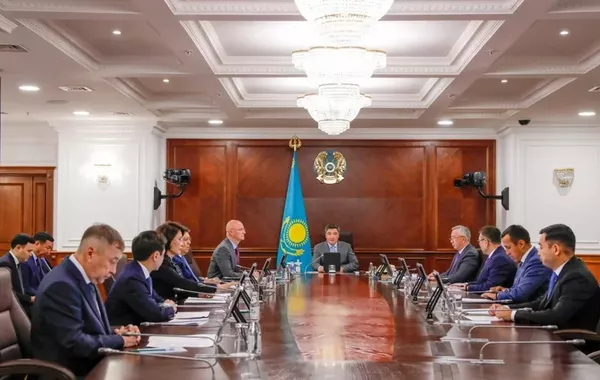 Kazakh PM Unveils Bold Plan to Digitize National Trade Sector