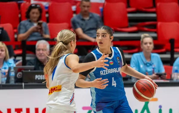 Azerbaijan U-18 Women’s Team Beats Iceland, Scores Second Win at Euro Championship