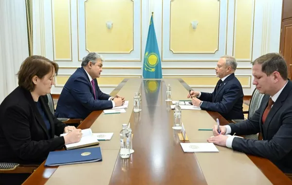 Kazakhstan, Ukraine Seek Deeper Political Dialogue