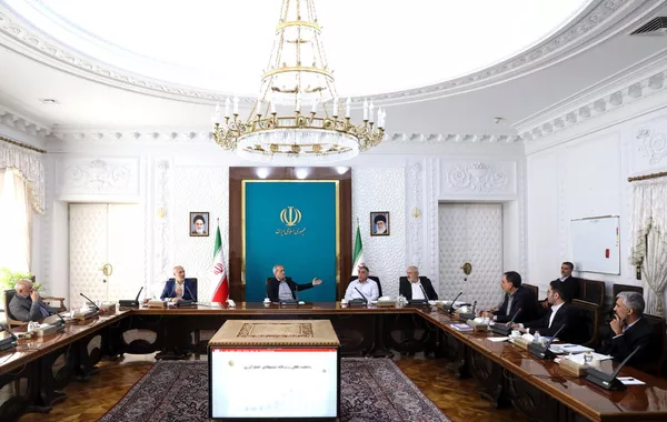 Tehran Moves to Accelerate Oil, Gas, and Solar Development Plans