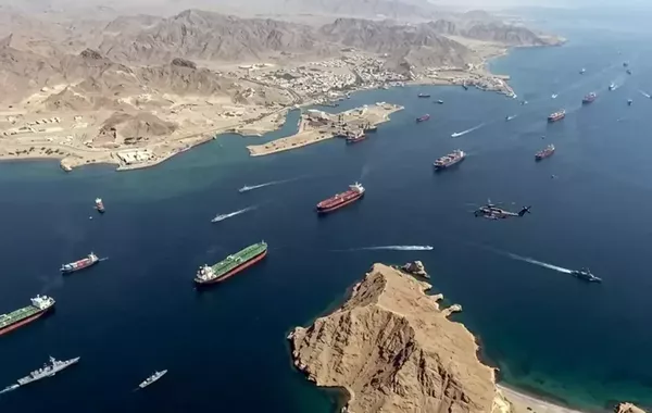 IRGC Says 24 Vessels Passed Strait of Hormuz Under Its Control