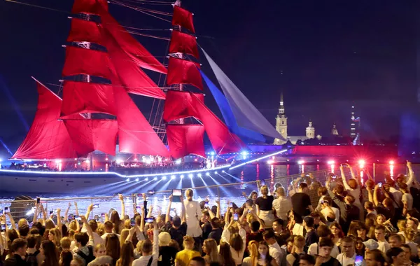 Uzbek Officials Pay Back Millions After Favoring Relatives