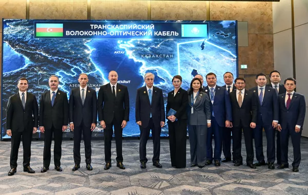 Azerbaijani, Kazakh Leaders Open Trans-Caspian Fiber-Optic Line