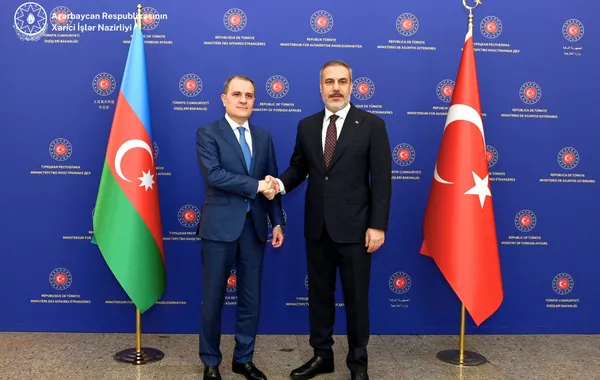 Turkish and Azerbaijani Foreign Ministers Hold Phone Conversation