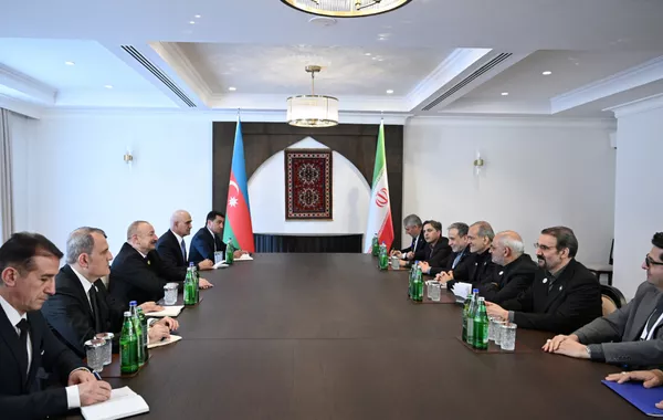 Azerbaijani, Iranian Presidents Hold Landmark Meeting in Khankendi