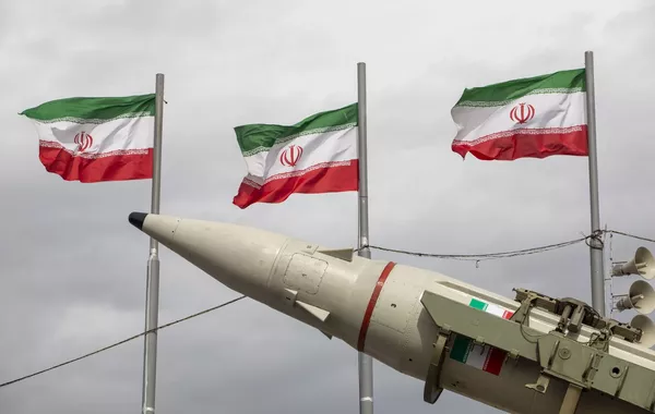 Iran Threatens Region's Infrastructure as US Intensifies Strikes