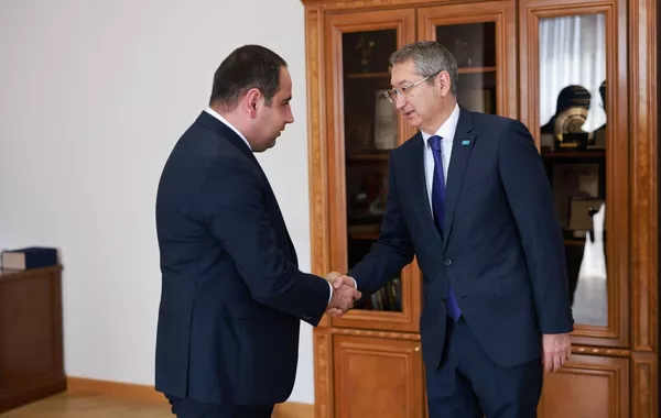 Armenian Minister and Kazakh Ambassador Discuss Aviation and Road Construction