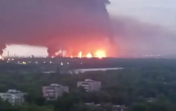 Russia Faces Refinery Disruptions After Ukrainian Attacks